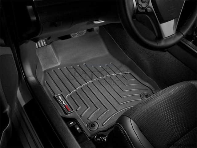 thumbnail image 2 of Custom Fit Tan Carpet Dash Cover For 1995-1999 Toyota Avalon 2 of 5