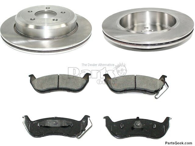 EBC UD678 95-97 Ford Crown Victoria 4.6 (Phenolic PisTons) Ultimax2 Front Brake Pads