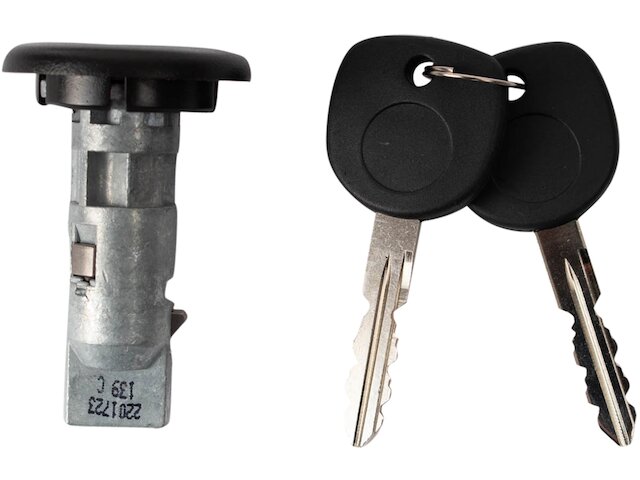 Ignition Switch & Door Lock Set For GMC Sierra/Yukon 2001 – 3 Keys, Strattec OEM